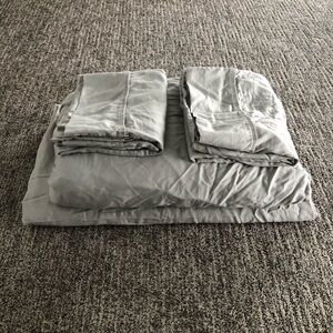 Jones New York Queen Size Sage Green Bedding Set NWOT